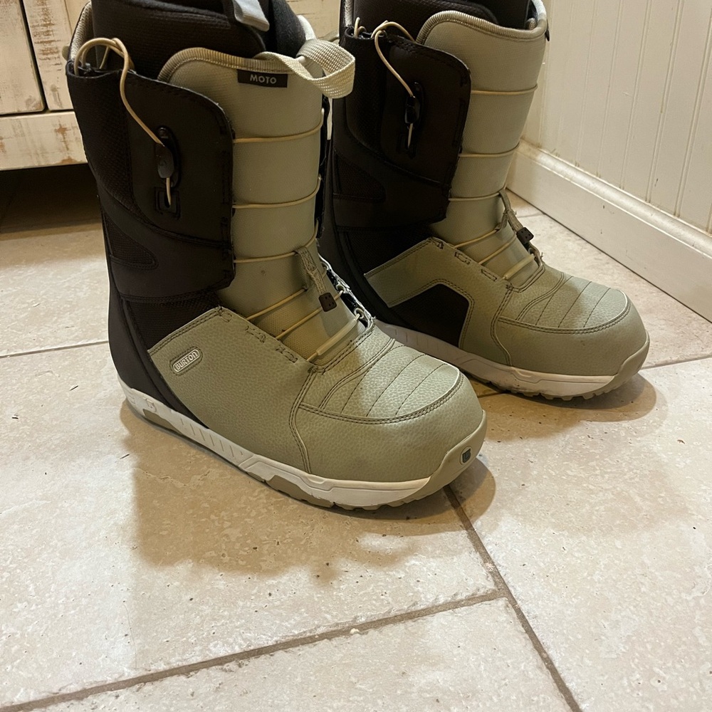 Men's Burton Moto Snowboard Boots